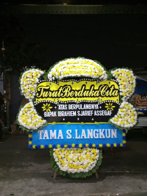 Papan Bunga Duka di Tanjung Batu